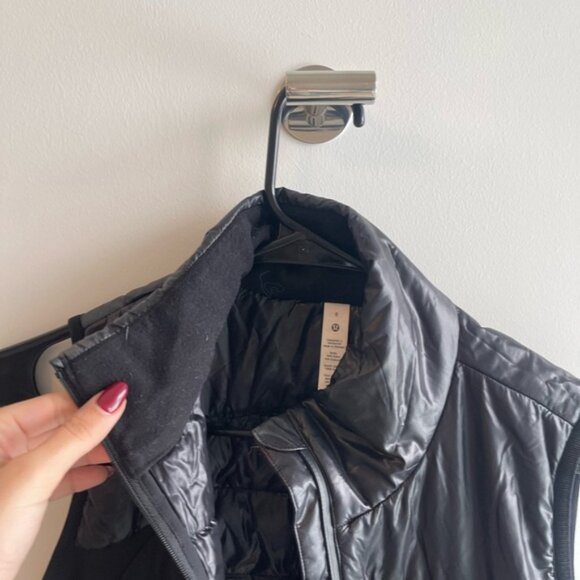 Lululemon Down for it All Black Puffer Vest - Picture 5 of 8